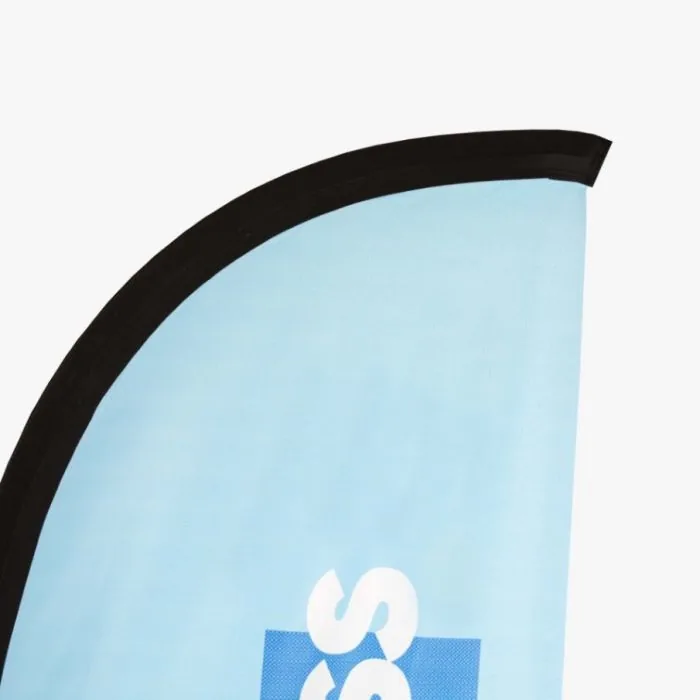 Close-up van de gebogen bovenrand van een Beachflag Straight