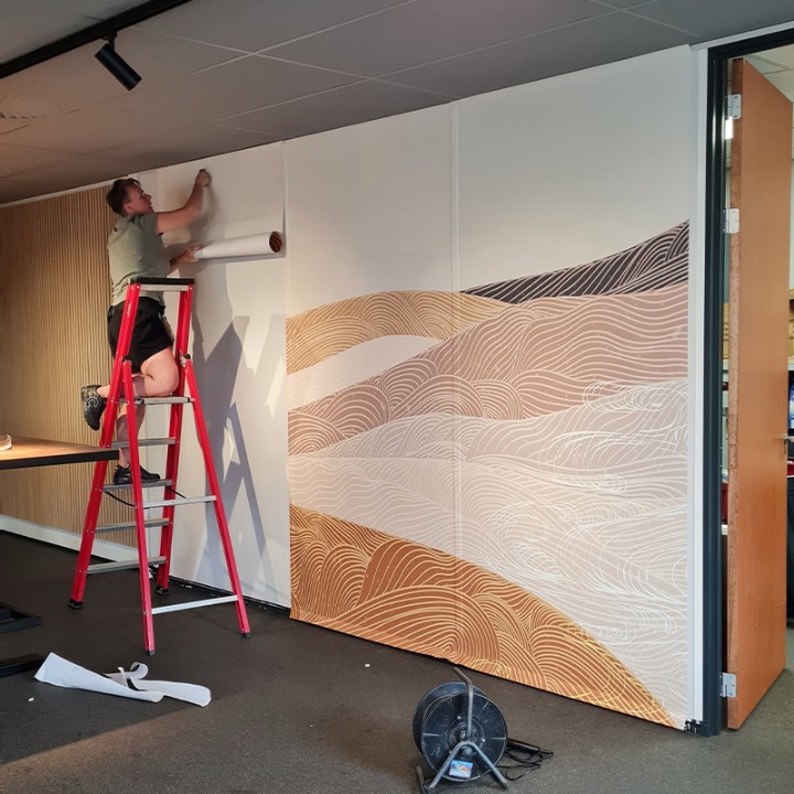 Inspirerende vergaderruimte met fotobehang op maat
