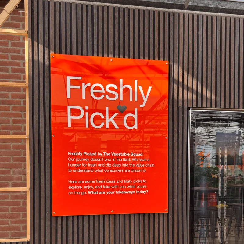 Luxe acrylaat reclamebord met afstandhouders