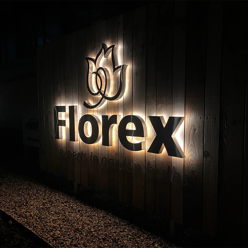 Verlichte reclameletters aan wand1 - Gevelreclame Sign Company