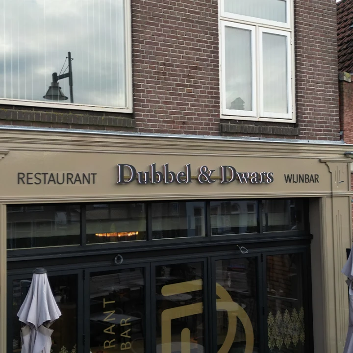 Welkomstsign bij een restaurant