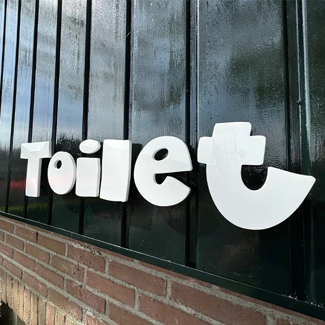 Kunststof letters gevelreclame buitensigning horeca - Gevelreclame Sign Company