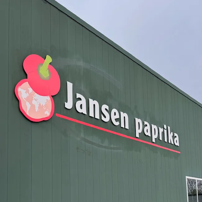 Bedrijfsgevel Jansen Paprika totaaloverzicht gevelreclame West-Friesland