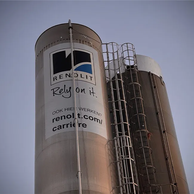 Renolit industrieel complex silo bedrijfsidentiteit