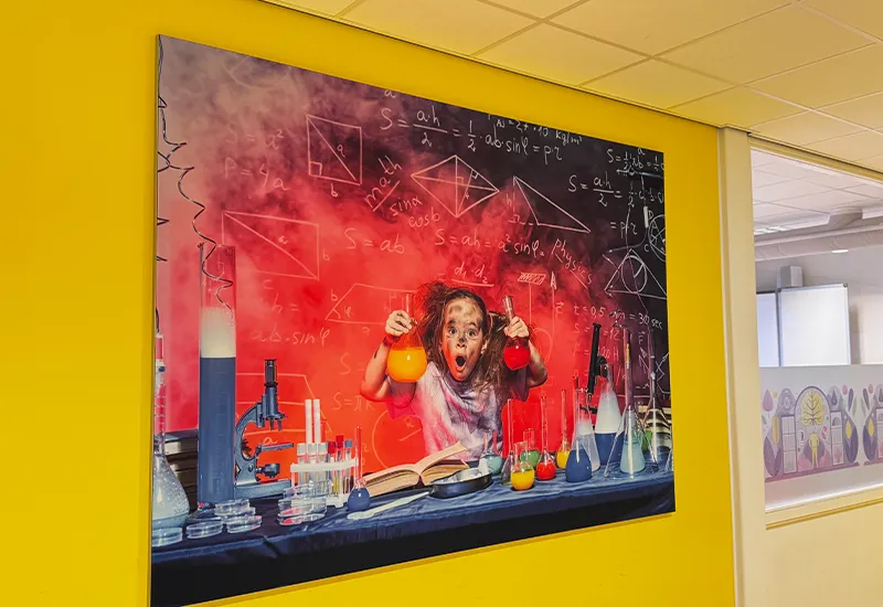 School interieur signing en wanddecoratie Tabor College Hoorn