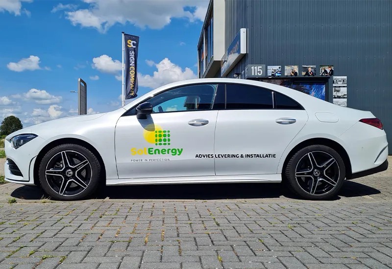 Mercedes laten bestickeren door Sign Company