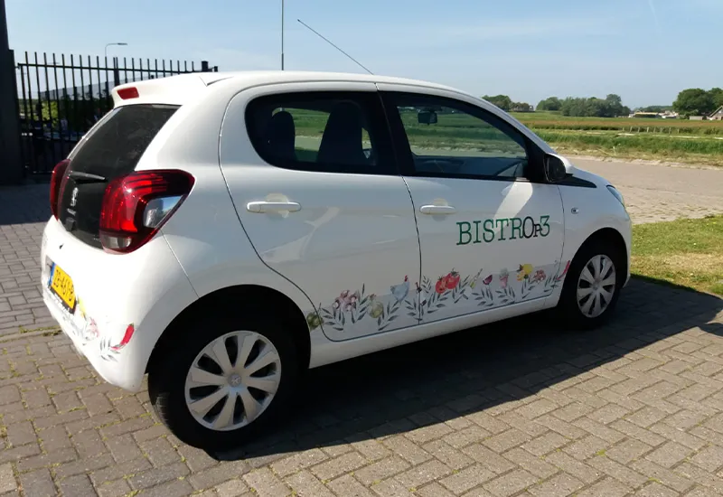 Peugeot auto bestickeren door Sign Company