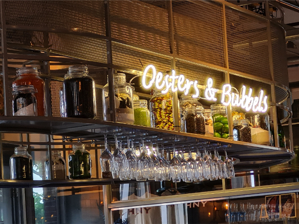 Oesterbar - Algemeen Sign Company