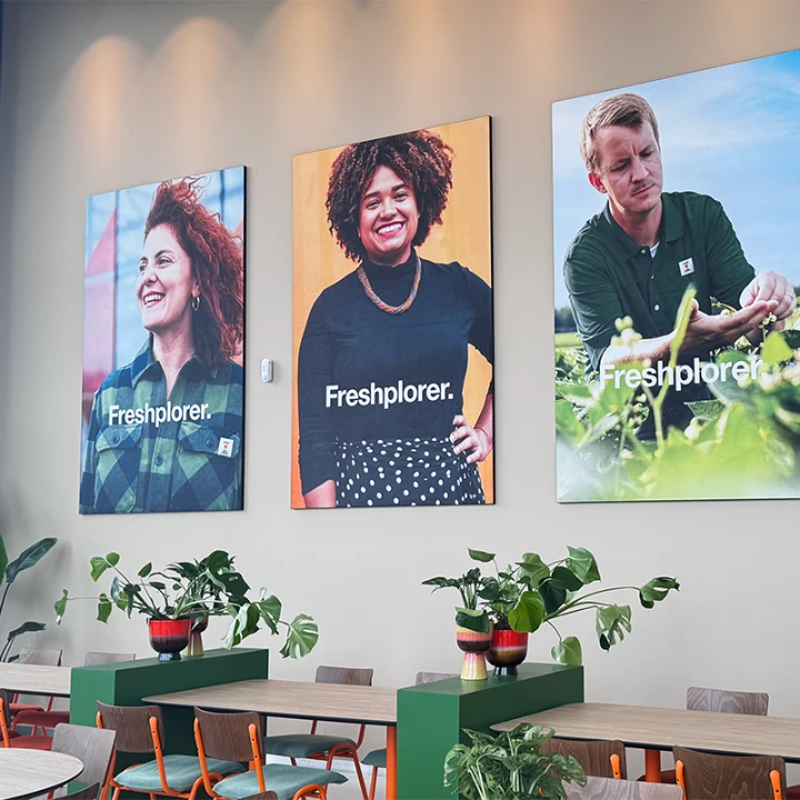 Textielframe portretfoto wanddecoratie interieur - Interieur Sign Company