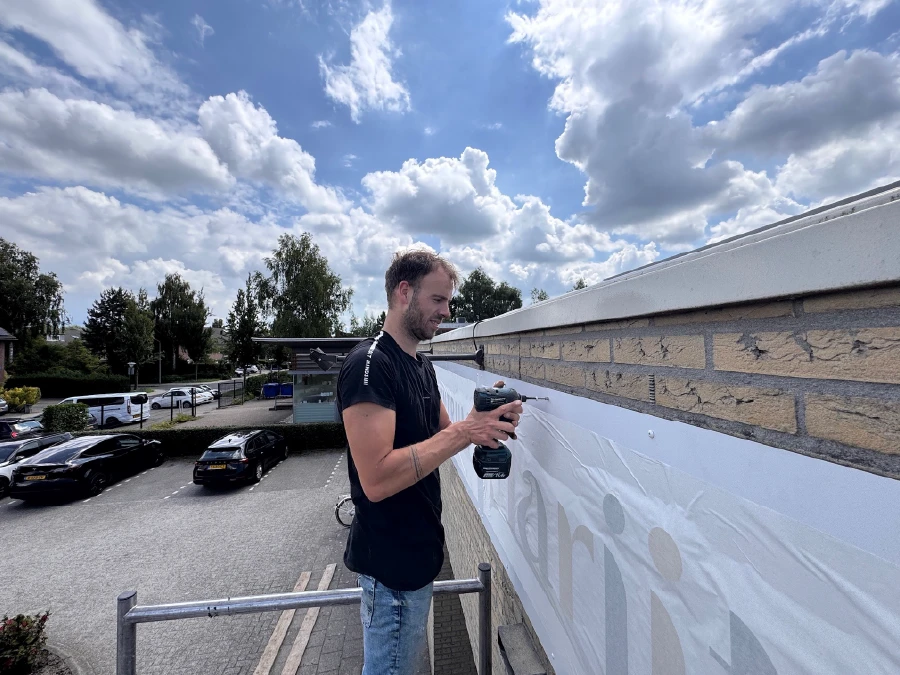 Ontwerp gevelreclame Marijtje Doets