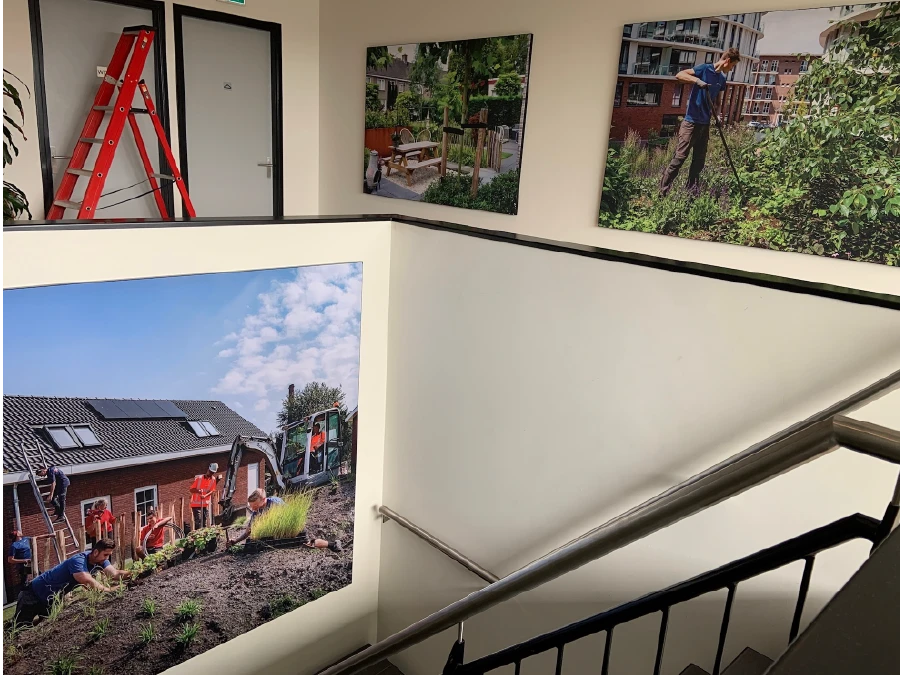 Canvas fotoprint in trappenhuis wanddecoratie