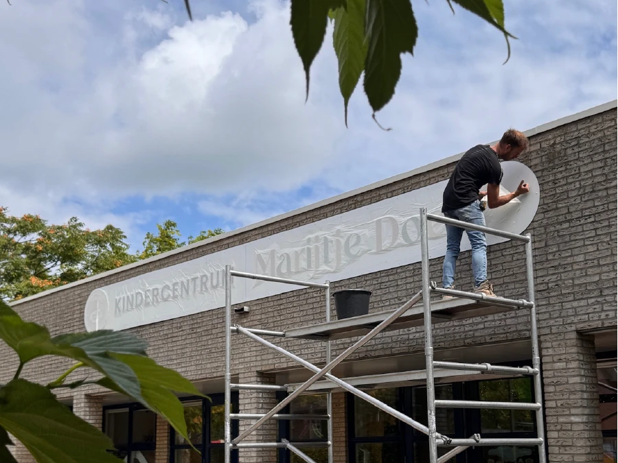 Freesletters detail kinderopvang Marijtje Doets close-up