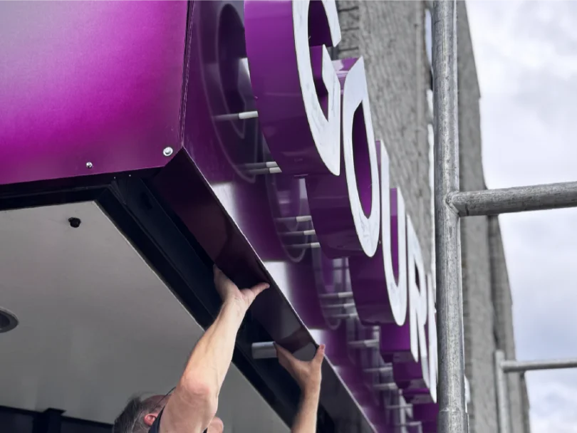 Led doosletters gourmet gevel - Gevelreclame Sign Company