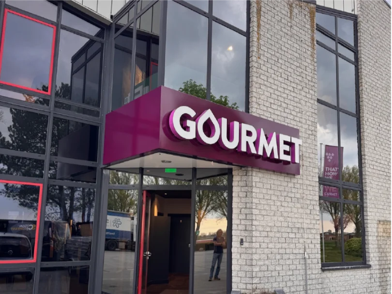Lichtreclame restaurant Gourmet entree