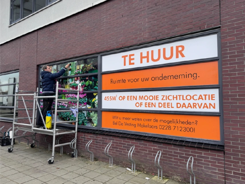 Vastgoed raamstickers te huur voor makelaars en projectontwikkelaars Noord-Holland