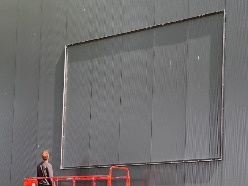 X-Tens frame montage buitenreclame - aluminium doekframe bevestiging