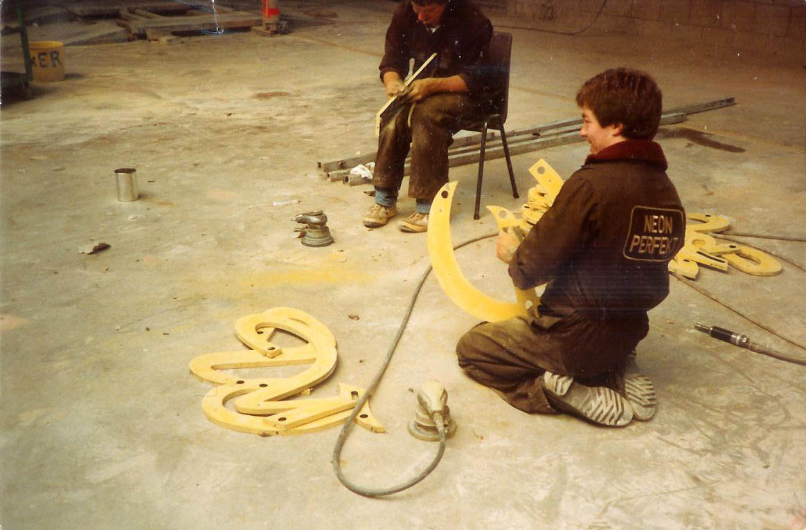 Jos hans 83 - Algemeen Sign Company