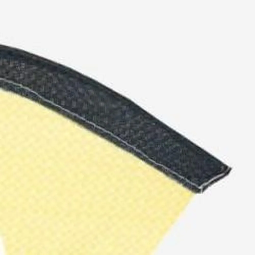 Beachflag Mini, detail van de gestikte bovenrand