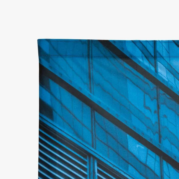 Close-up van het volledig bedrukte doek van een pop-up wand