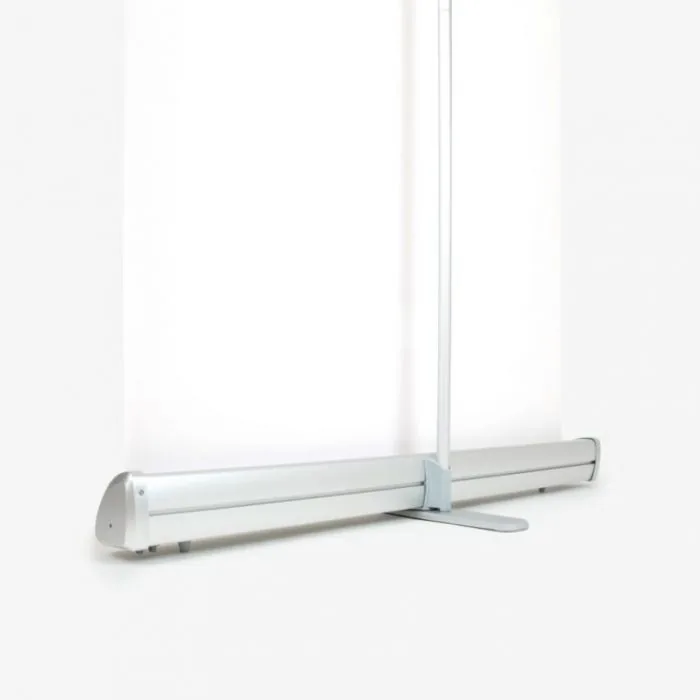 Premium roll-up banner, detail van de zware metalen voet in zilver