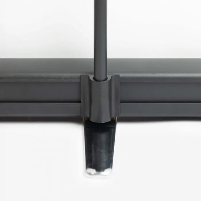 Premium roll-up banner, detail van de klik in de stevige voet, zwarte uitvoering